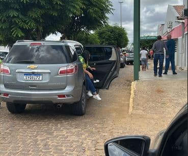 Bolsonaro passa mal e é atendido com urgência em hospital no Rio Grande do Norte