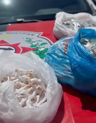 Polícia apreende 10kg de maconha, crack e cocaína em comunidade de Cabedelo