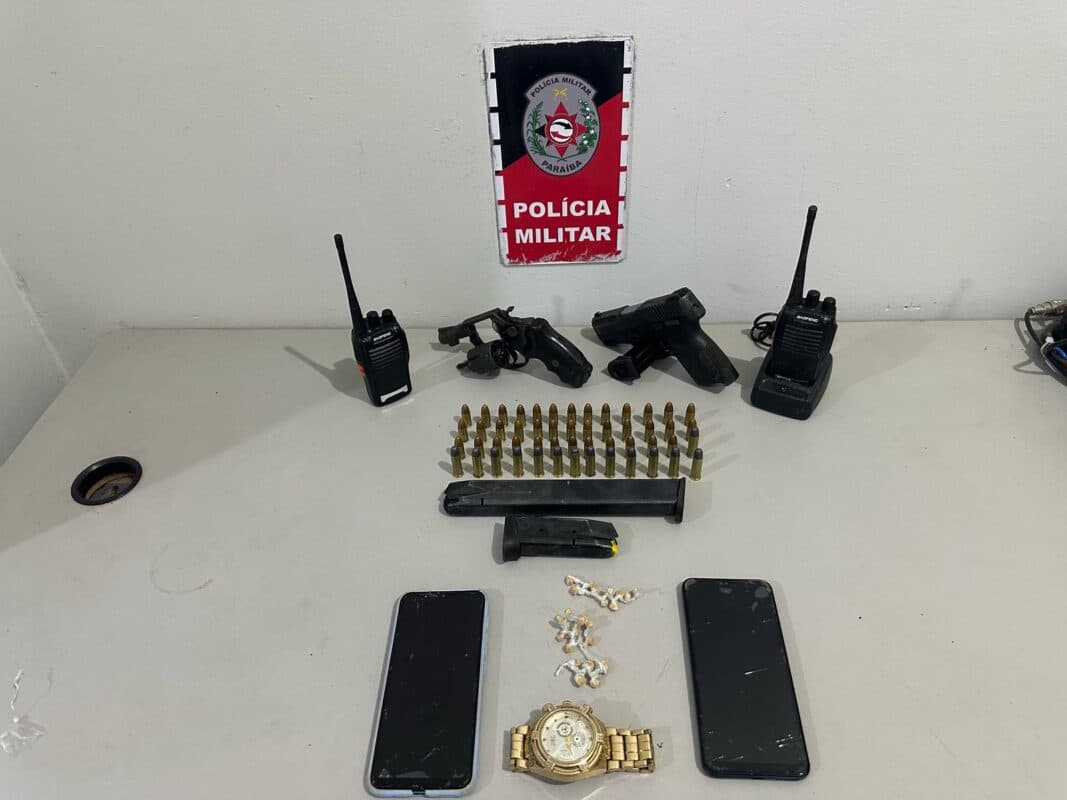 Homem é preso e adolescente apreendido em Bayeux após assalto a policial militar