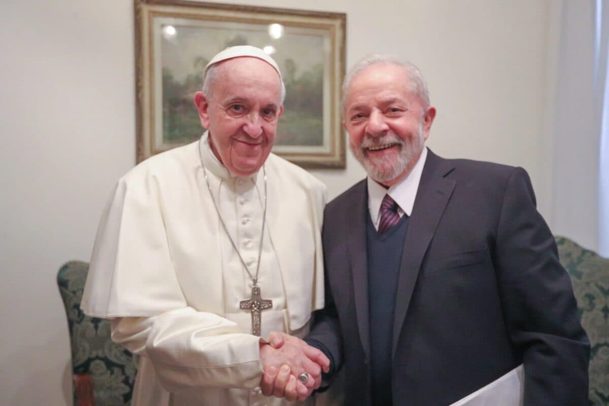 Presidente Lula decreta luto oficial de sete dias pela morte de Papa Francisco