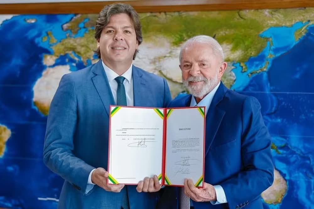 Lula nomeia e dá posse a Frederico Siqueira, pernambucano radicado na Paraíba, como novo ministro das Comunicações