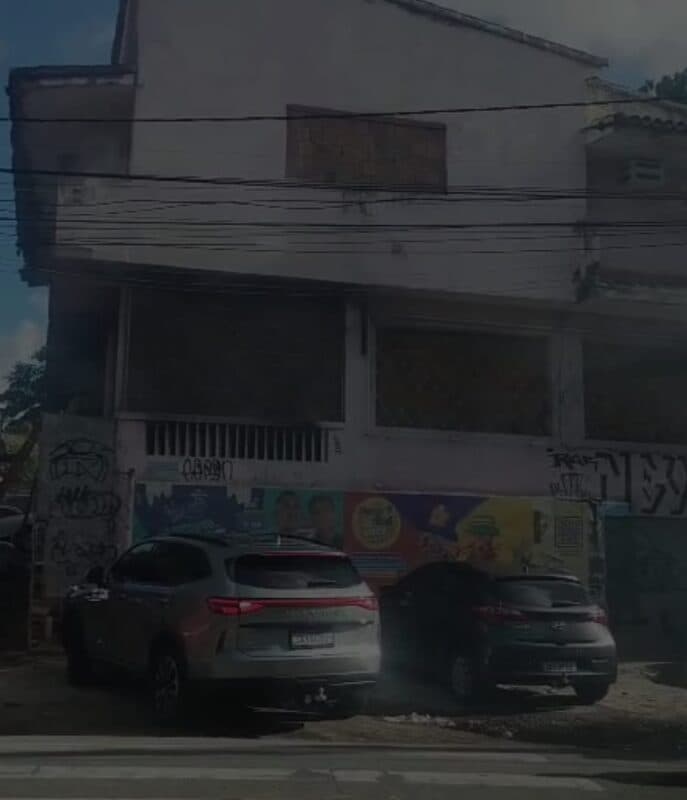 Incêndio atinge prédio próximo ao Parque da Lagoa, em João Pessoa