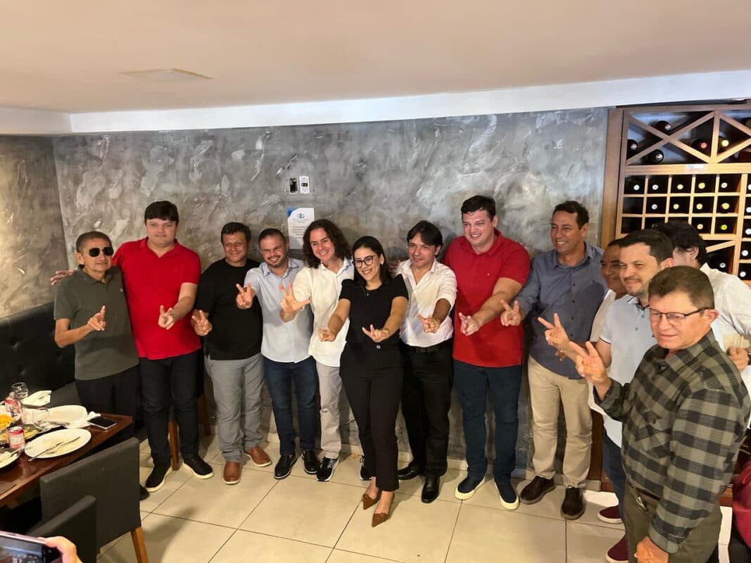 Prefeitos da base política do deputado Taciano Diniz reafirmam apoio à reeleição de Veneziano