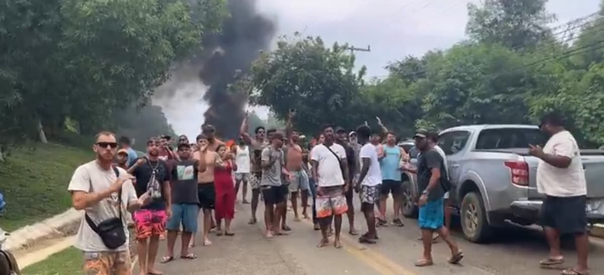 Delegado atira em morador de Fernando de Noronha após briga por ciúmes em festa e população protesta por justiça