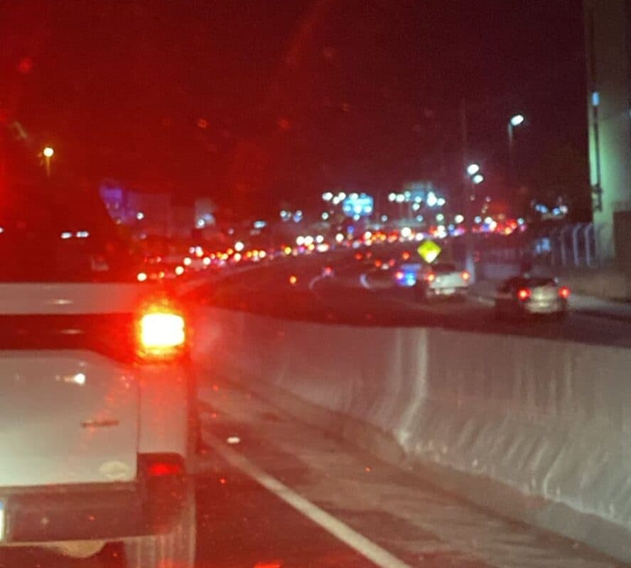 Recém-inaugurado, Viaduto de Água Fria tem mais um dia de caos e engarrafamento