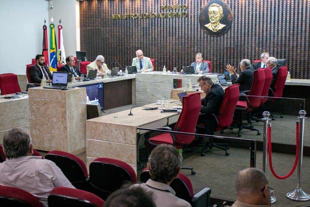 TCE-PB aprova contas de 2023 de João Azevêdo e parecer é enviado à Assembleia