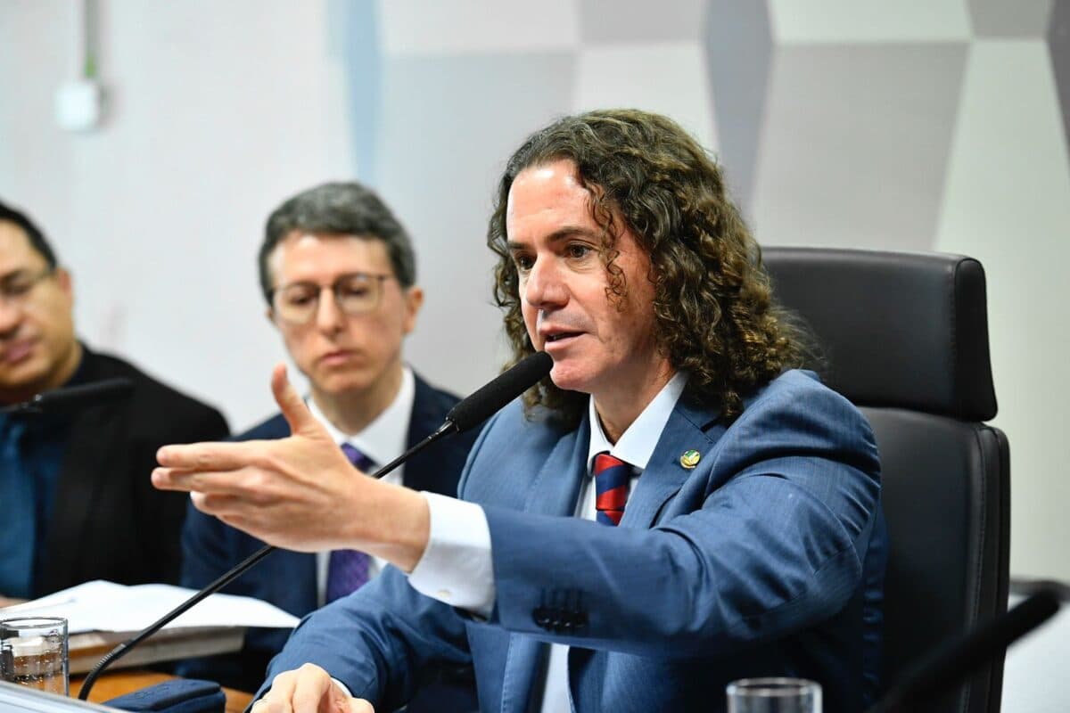 Veneziano convida Hervázio e Leo Bezerra para o MDB