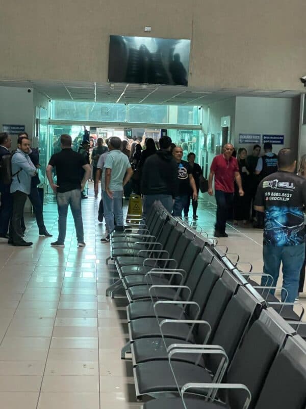 Explosão e incêndio são registrados no Fórum Cível de João Pessoa