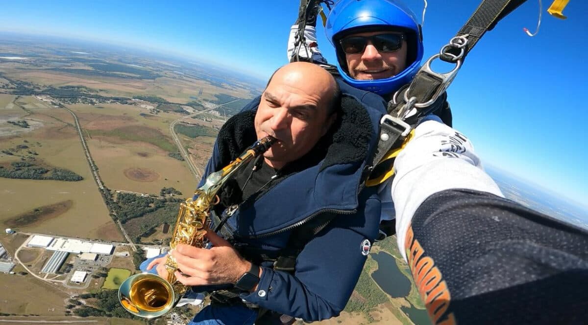Saxofonista paraibano pode entrar para Guinness Book