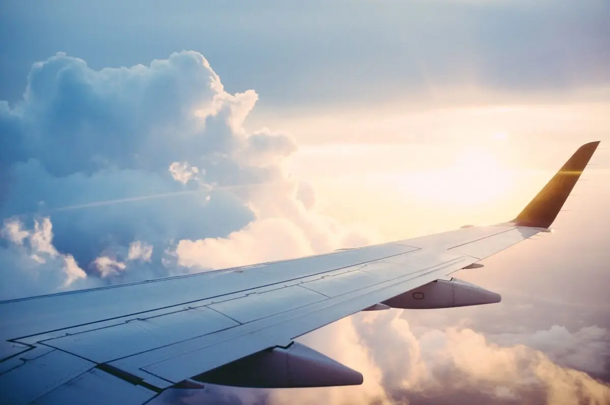 Copiloto sofre convulsão em voo da Azul e avião faz pouso de emergência em São Paulo