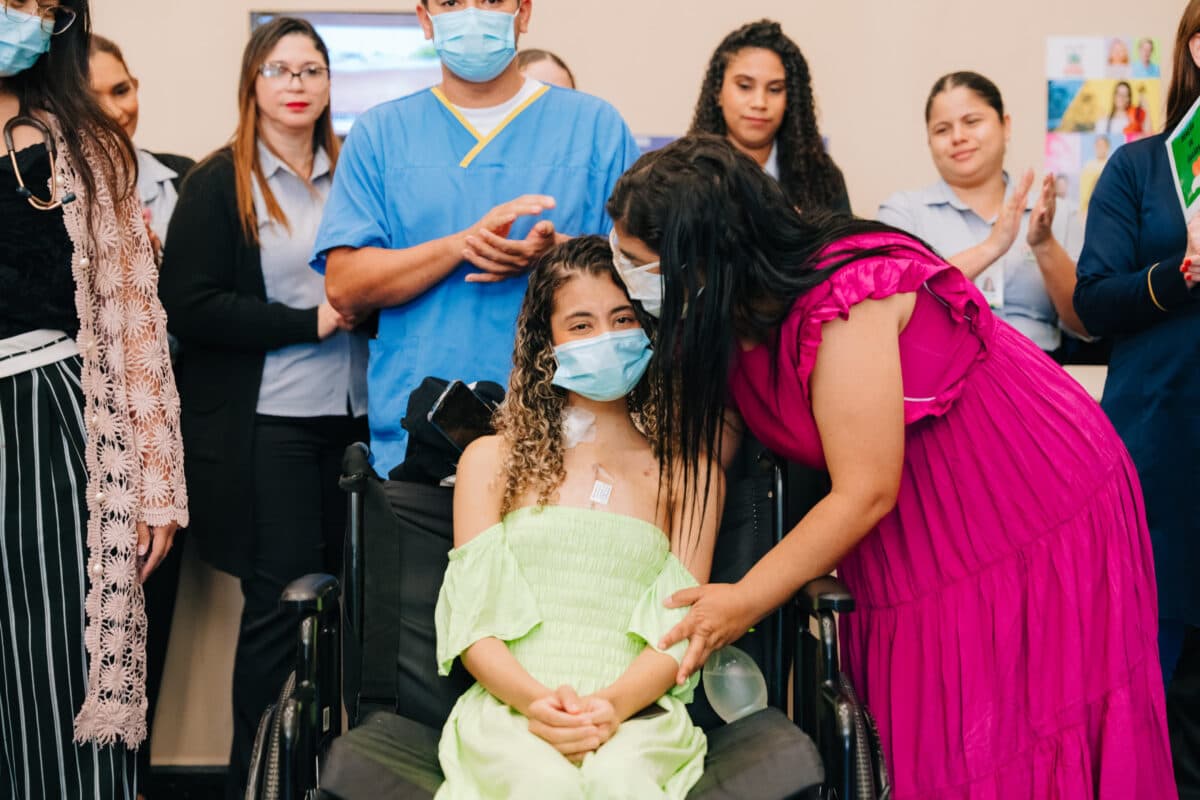 MILAGRE: Jovem ganha novo coração e recebe alta após seis meses internada em João Pessoa