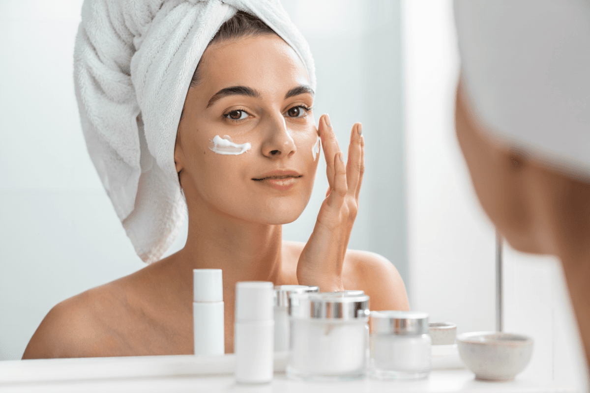 Skincare aos 30 Anos: Tabela Completa com Rotina Diária para Pele Perfeita