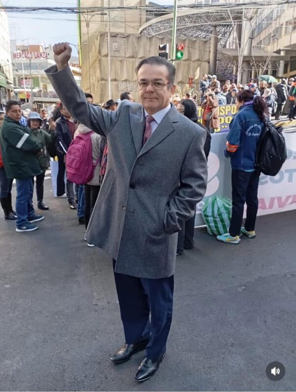 Expulso da Bolívia, advogado paraibano denuncia perseguição: "querem impedir eleição de Evo"