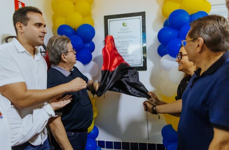 João Azevêdo entrega creche e inspeciona construção de escola e implantação da PB-123