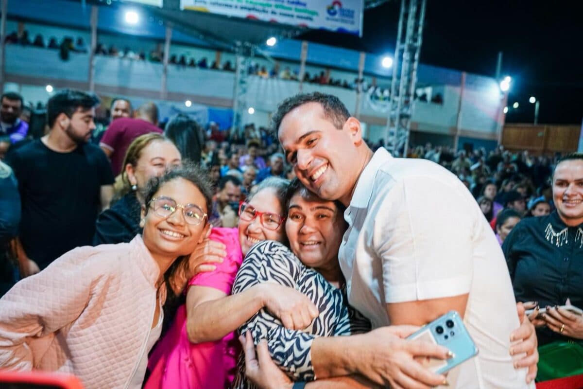 Lucas Ribeiro visita e inaugura obras no Brejo e Agreste ao lado do governador João Azevêdo em mais um dia de Orçamento Democrático