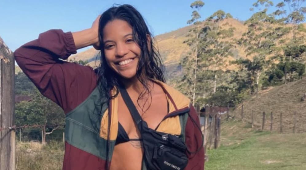 Quem é a brasileira que caiu na trilha de um vulcão na Indonésia