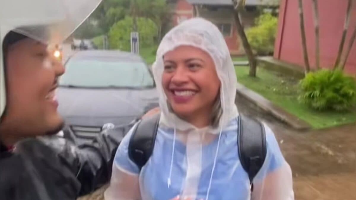 VÍDEO: filho leva mãe para o primeiro dia de aula na UFPB e emociona a web