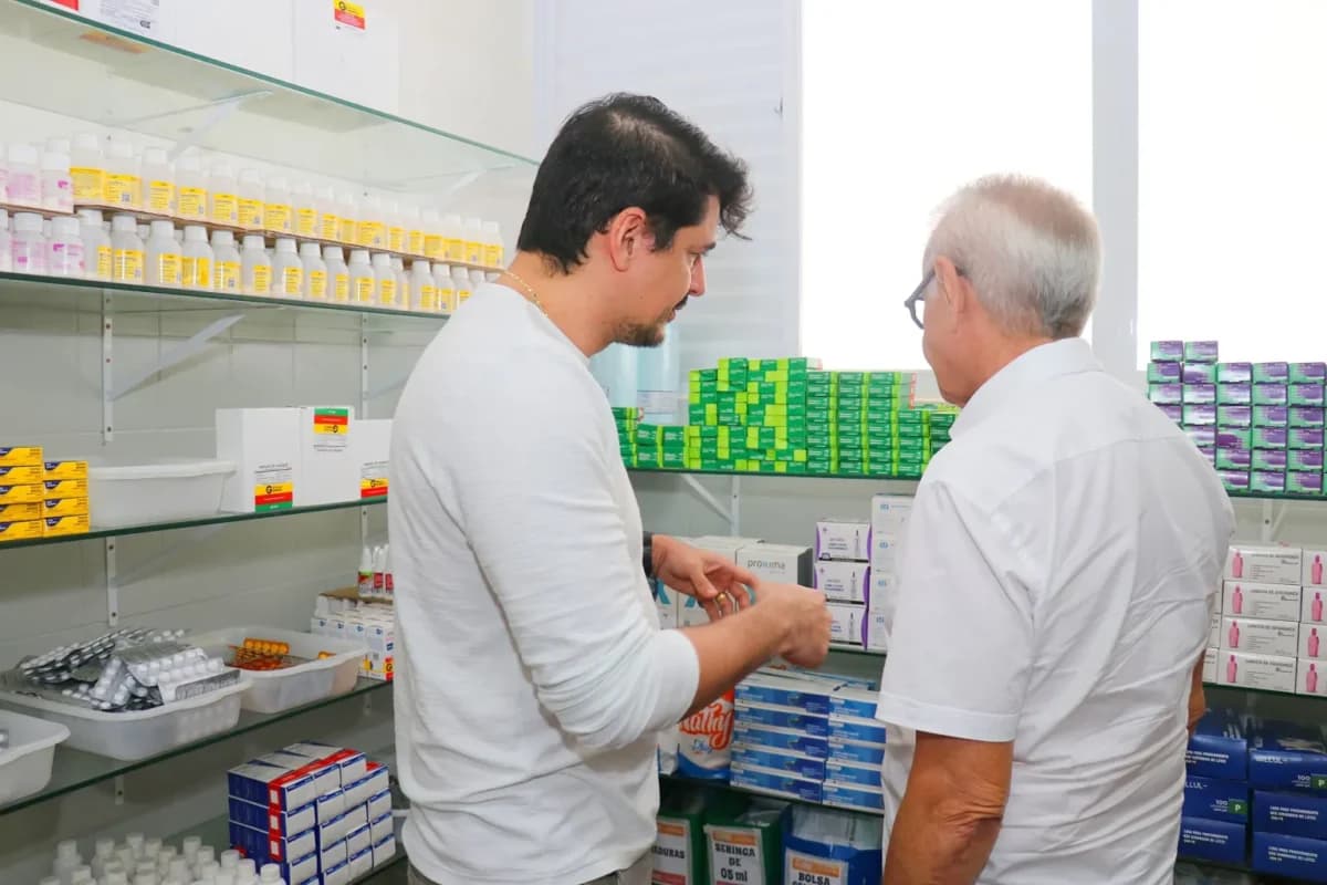 Cícero Lucena entrega reforma da USF integrada de Cruz das Armas e completa 79 equipamentos entregues na área de saúde em João Pessoa