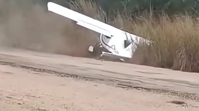 Avião de pequeno porte perde controle durante pouso no Cariri; VÍDEO