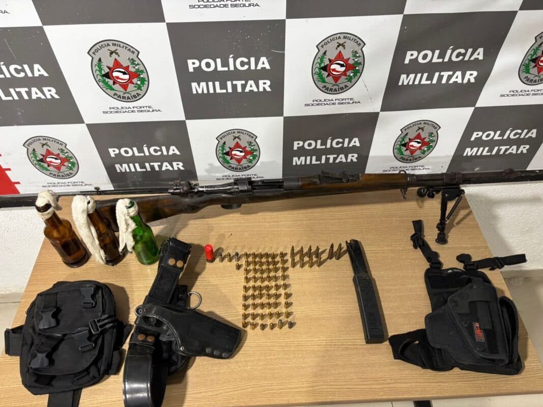 Operação evita ataque a tiros e apreende fuzil que facção iria usar no crime em comunidade de JP
