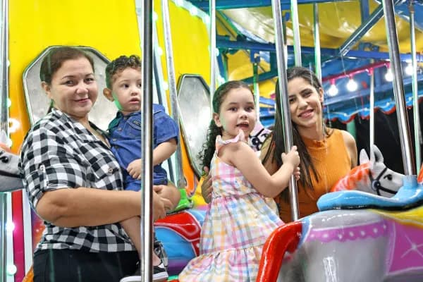 Projeto Férias no Parque encerra programação de julho amanhã com espetáculo circense e shows infantis na Lagoa