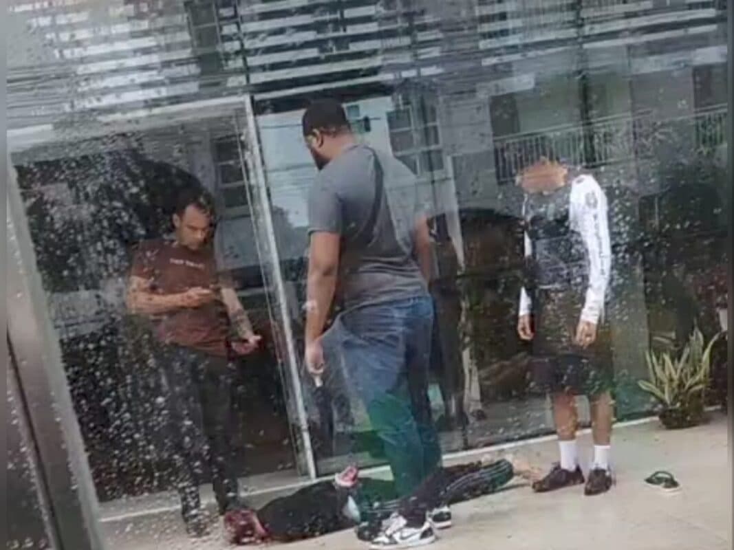 Homem é preso após tentar roubar carro de influenciador e trocar tiros com policial na Praia de Tambaú