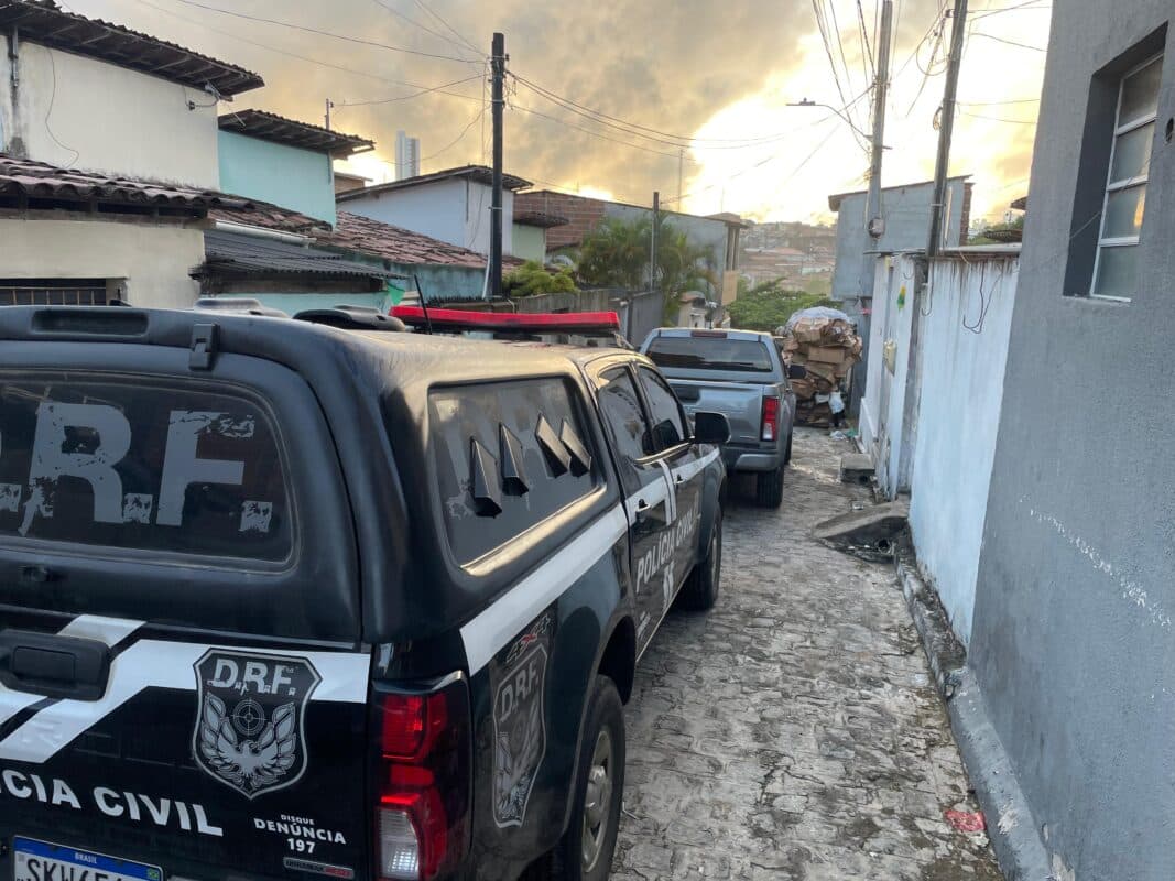 Operação contra o tráfico de drogas cumpre mais de 70 mandados em João Pessoa, Campina Grande e outros três municípios da Paraíba