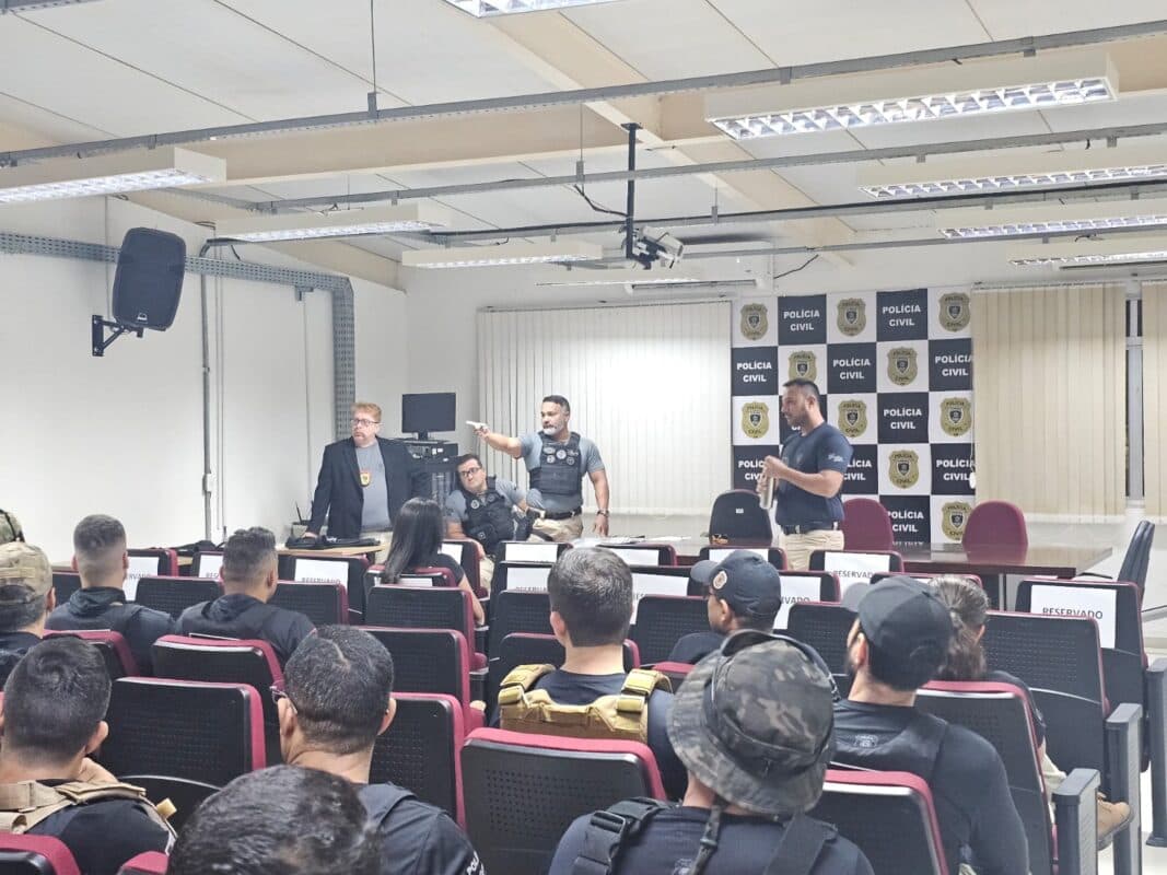 Operação Purgatio cumpre mandados contra integrantes de facção suspeitos de expulsar moradores em condomínios em João Pessoa