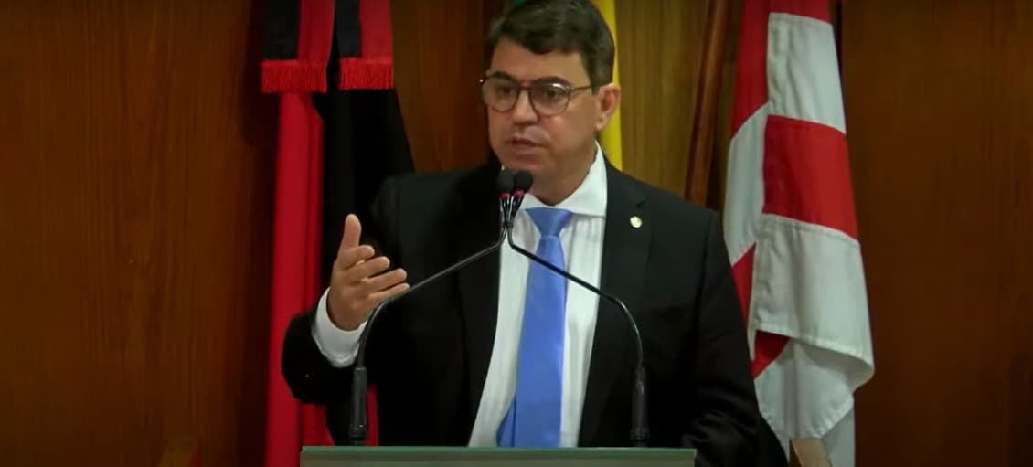 Câmara Municipal de João Pessoa retoma sessões e presidente Dinho Dowsley destaca obras da nova sede