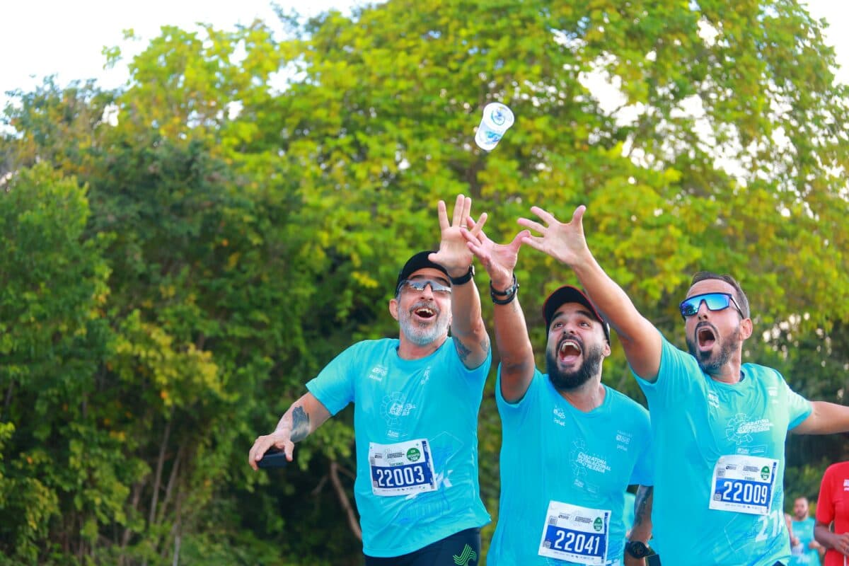 Desafio 26 km na Maratona Int. de João Pessoa com um trio 'Parada Dura'