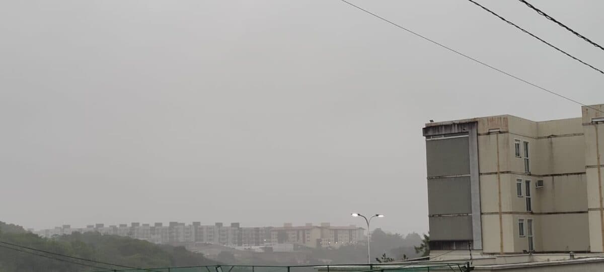 Meteorologista da AESA explica excesso de chuva em João Pessoa e alerta aos moradores sobre os riscos