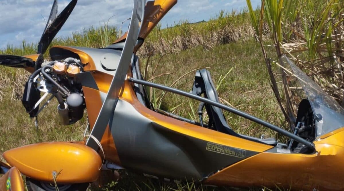 Aeronave faz pouso forçado no meio de canavial, em Santa Rita