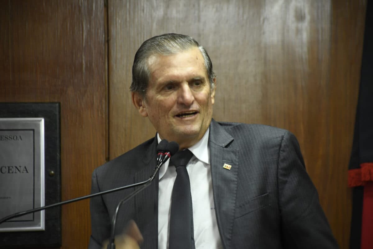 Odon Bezerra diz que Cícero se baseou em critérios de pesquisa para candidatura ao governo em 2026: "está na frente de todas"