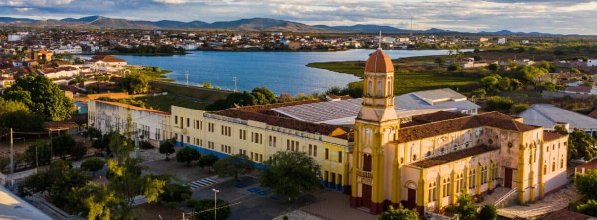 Prefeitura de Cajazeiras se prepara para realizar novo concurso com 74 vagas