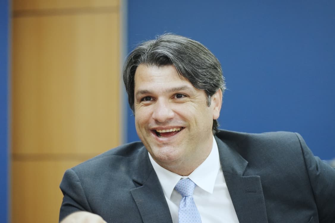 Léo Bezerra desconversa sobre convite de Cícero Lucena para ir ao MDB