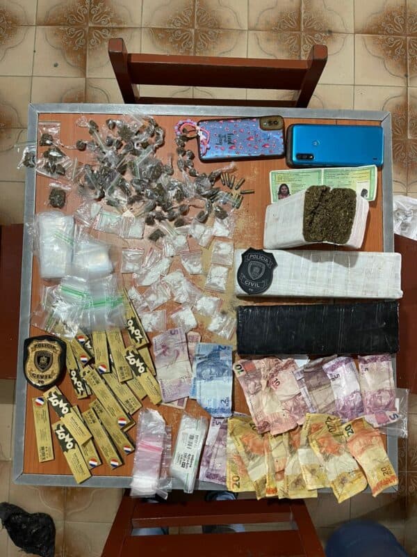 Mulher é presa em flagrante por tráfico de drogas em Lagoa Seca