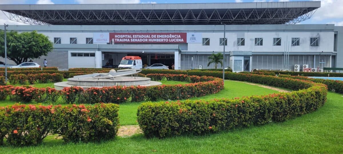 Motociclista é socorrido de helicóptero para o Trauma após colisão com caminhão em Sapé