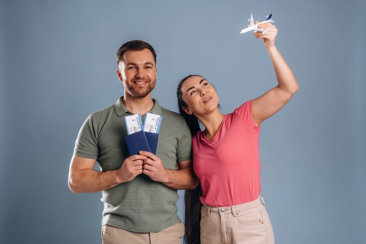 Sua próxima viagem de graça está escondida nas suas contas do dia a dia