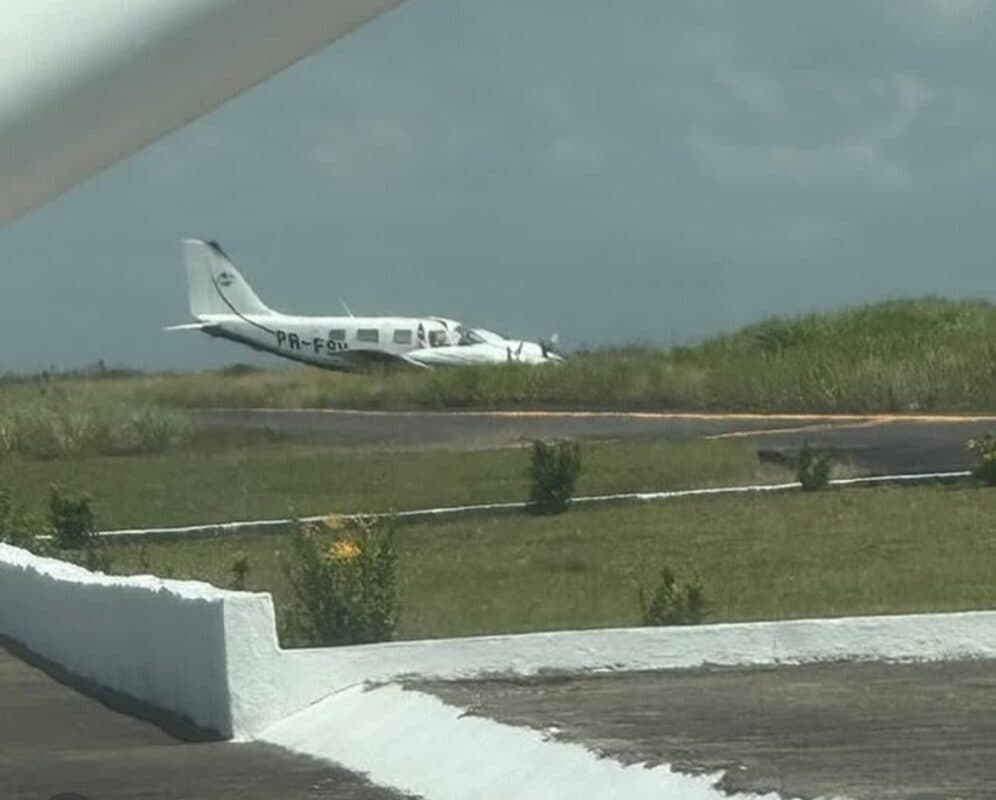 VÍDEO: criminosos levaram combustível para roubar avião em Santa Rita e câmeras registraram ação criminosa