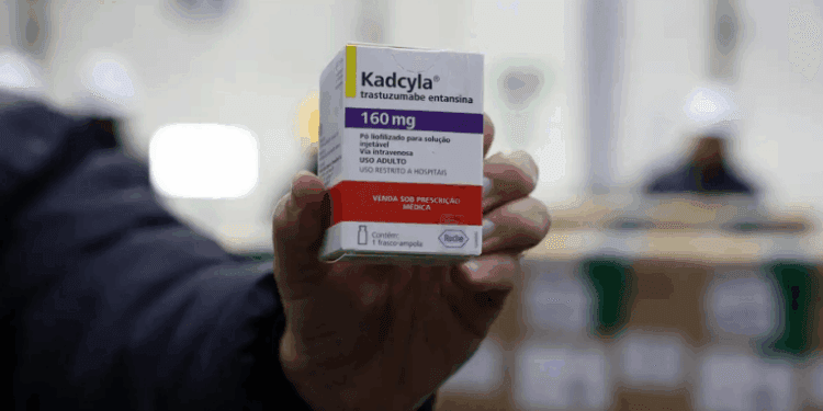 Avanço no SUS: novo remédio combate forma agressiva de câncer de mama
