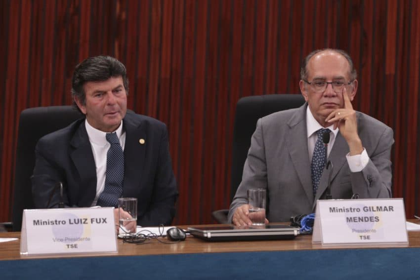 "Figura Lamentável": Gilmar Mendes e Fux trocam farpas no STF e ministro sugere terapia
