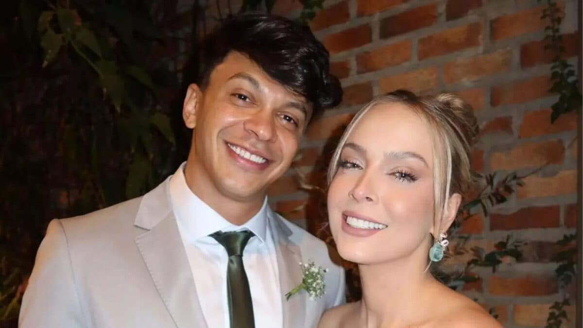 Júlio Cocielo anuncia fim do casamento com Tata Estaniecki e influenciadora volta a usar nome de solteira nas redes sociais