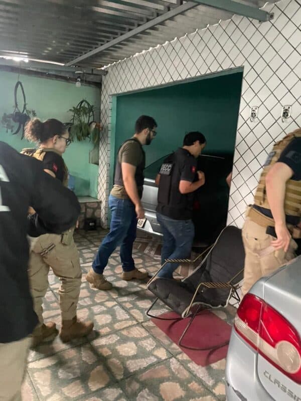 Jovem é preso após incentivar violência contra mulheres e gays nas redes sociais em Santa Rita