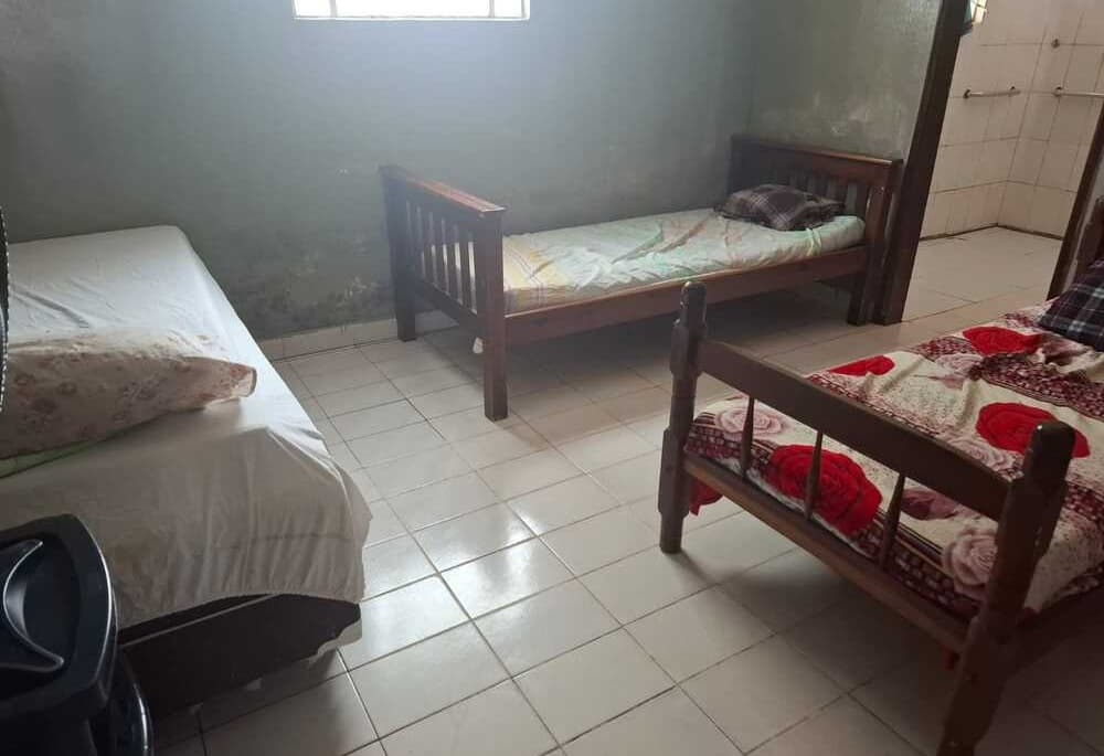 Fiscalização interdita lar de idosos por problemas estruturais em Conde, na Grande João Pessoa