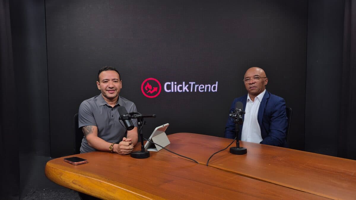 Pastor Clóvis diz ter escapado da morte porque aprendeu a pedir esmola: "fui a bola de ouro"