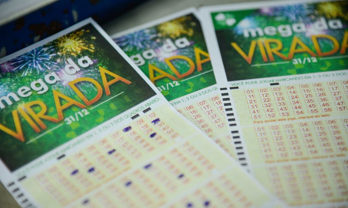 Mega da Virada pode pagar até R$ 1 bilhão; apostas começaram
