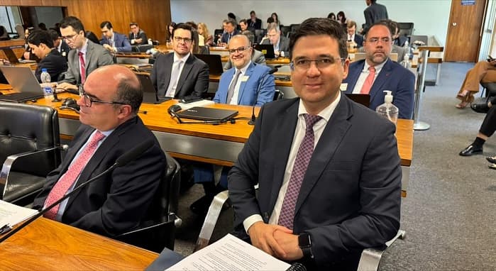 NO SENADO: advogado paraibano Rinaldo Mouzalas sugere melhorias no Código de Processo Civil