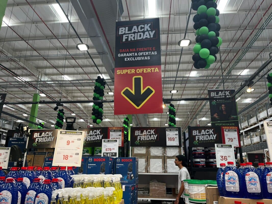 Black Friday: lojas físicas ampliam horário e estendem período promocional para conquistar clientes