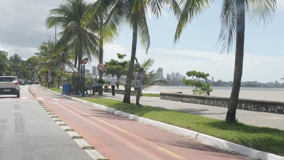Homem sofre mal súbito e morre durante corrida na orla, em João Pessoa