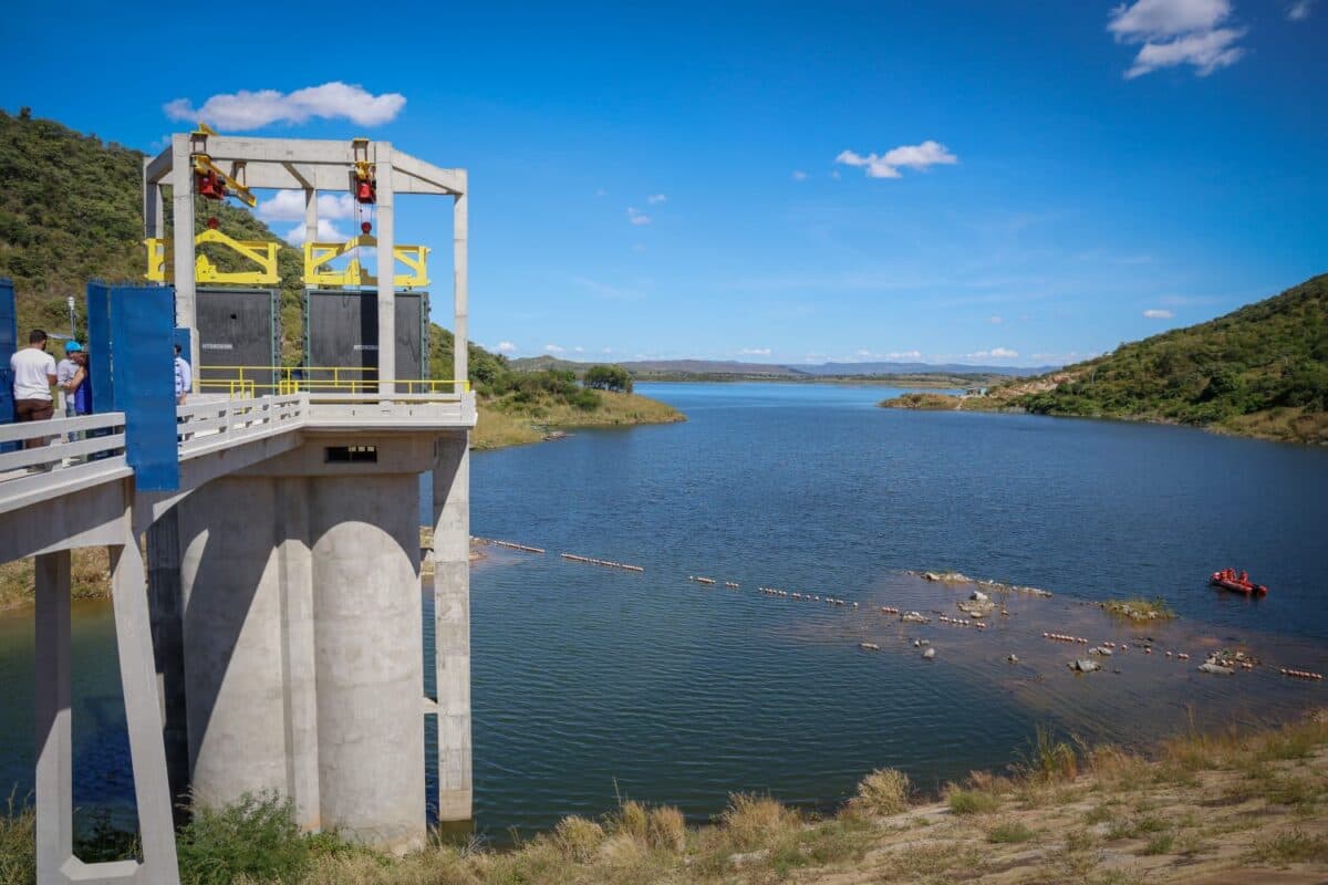Adolescente morre afogado no açude Boqueirão de Piranhas, em Cajazeiras